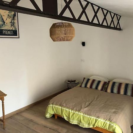 Chez Voltaire Maison Typique Et Son Patio Au Coeur De Thuir Zewnętrze zdjęcie