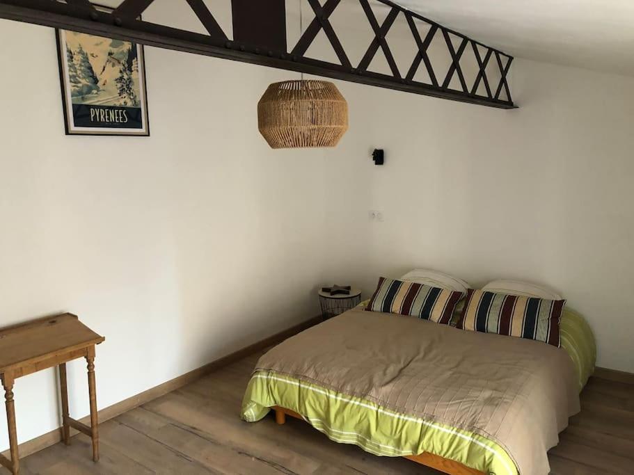 Chez Voltaire Maison Typique Et Son Patio Au Coeur De Thuir Zewnętrze zdjęcie